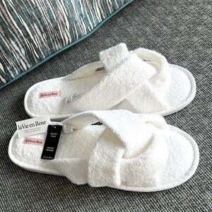 La Vie en Rose NEW Terry Spa Slides Memory Foam Size XL  Excellent Condition NWT